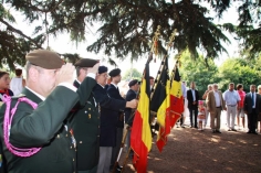 Reprsentation du 12e de Ligne au monument de Vis