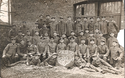 la 205e Compagnie de Rserve de Construction de Chemins de Fer pose  Vis doc.M. Poelmans