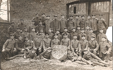 soldats ouvriers allemands chargs de l'entretien du chemin de fer