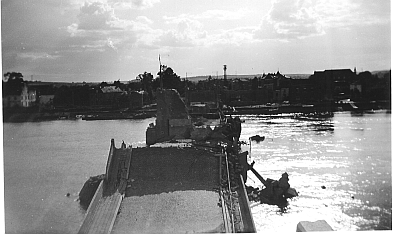 le pont de Vis dtruit en 1940,archives Marc Poelmans