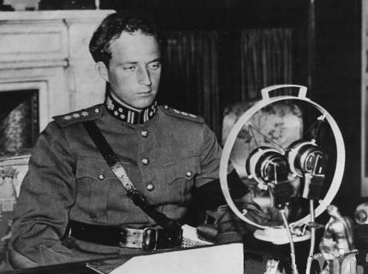 Lopold III de Belgique lors d'une allocution radiophonique en 1939