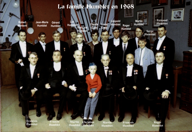 La famille Humblet,Robert Menten, Jean-Marie Humblet, Grard Humblet, Luc Humblet, Franois Humblet, Claude Claes, Louis Claes, Lopold Humblet, Roger Humblet, Martin Humblet, Serge Humblet, Fernand Humblet,Franois Humblet, Francis Humblet, Martin Humblet, Christian Humblet, Martin Humblet, Franois Humblet, Roger Humblet