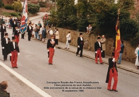 Drapeau national .Les Francs Arquebusiers aux crmonies d'hommage  St Hadelin en 1988 650e anniversaire de la venue de la chsse  Vis
