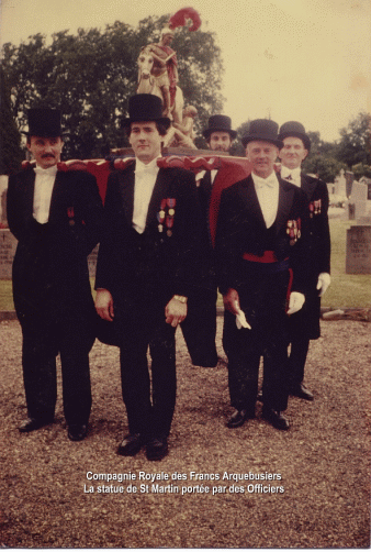 St Martin port par les officiers