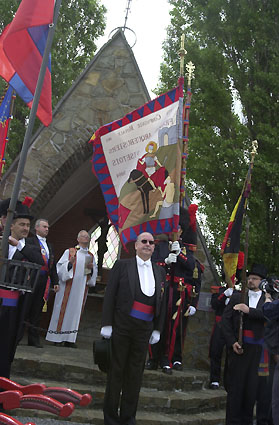 bndction du drapeau de st Martin par Monsieur le Doyen Van den Perenboom