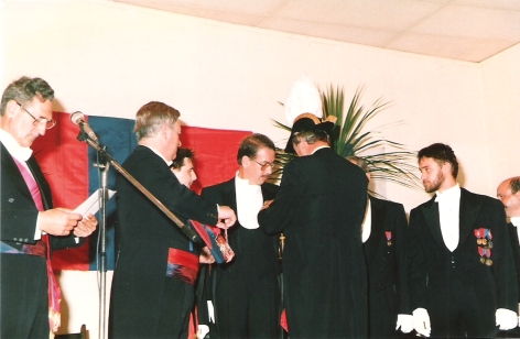 1988 remise officielle des insignes aux Mousquetaires, Andr Schneider