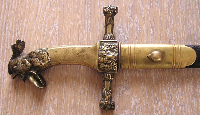sabre de sapeur  tte de coq